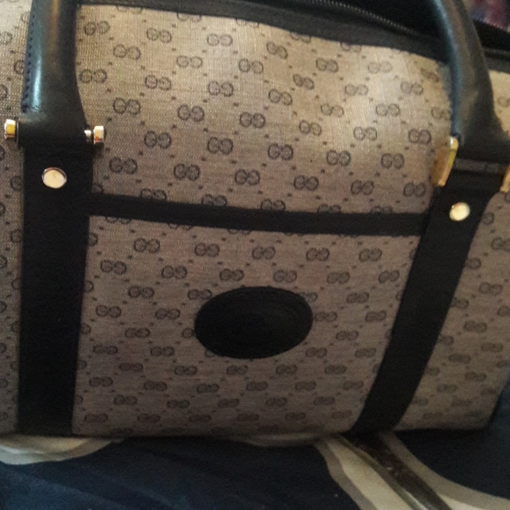 Gucci Mannie navy blue and gray purse